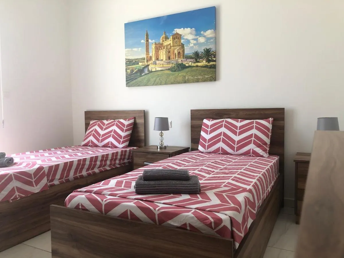 Apartment Penthouse In Marsaxlokk With Panoramic Views: 3 Bedrooms, 2 Baths